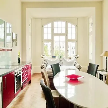 Pfefferbett Regierungsviertel Hotel 3*